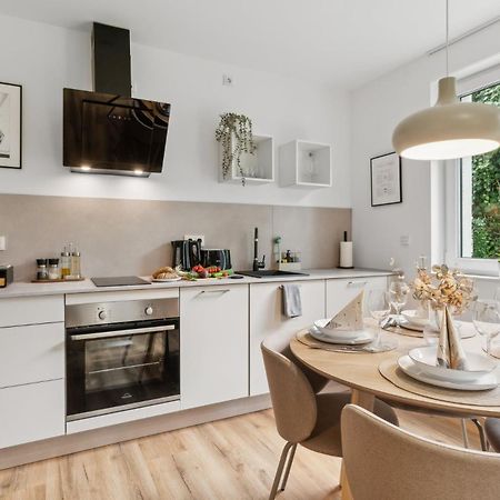 Deluxe Apartment In Bielefeld City Mit Parkplatz Und Terrasse Luaran gambar